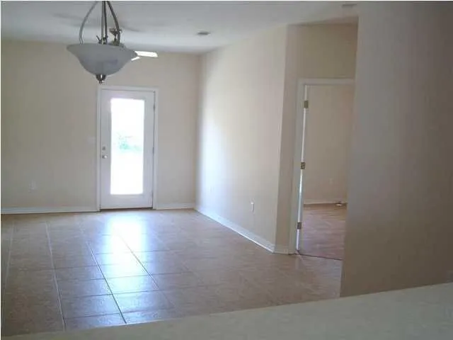 $1,550 | 204 Ann Circle, Unit B, Destin, FL 32541