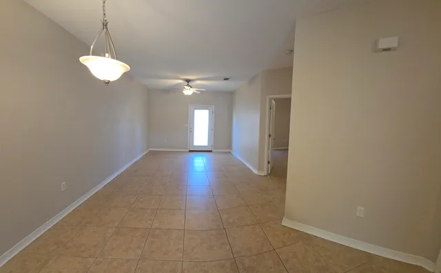 $1,550 | 204 Ann Circle, Unit B, Destin, FL 32541