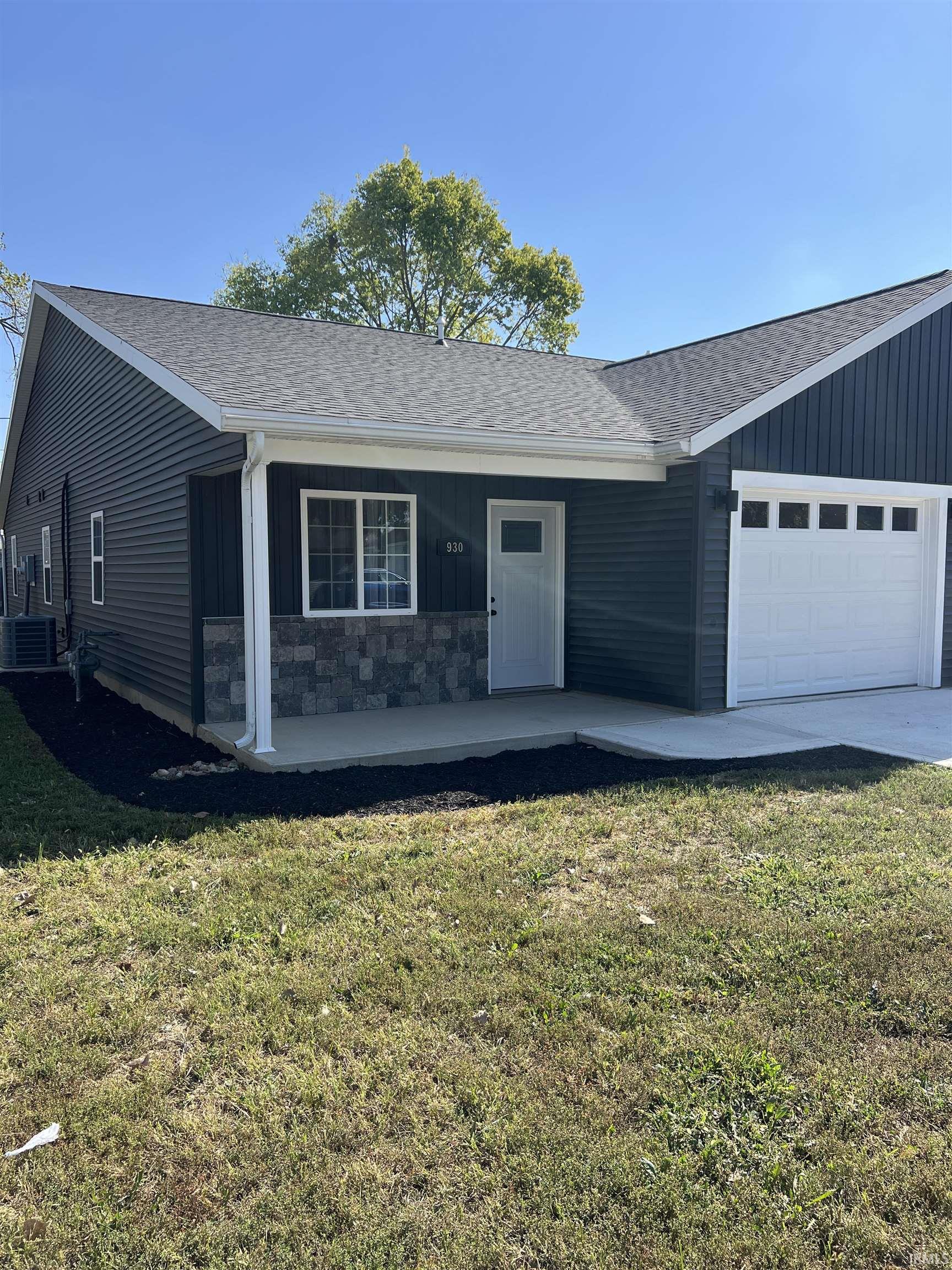 930 North 11th Street Decatur, IN 46733 - Photo 2 of 14