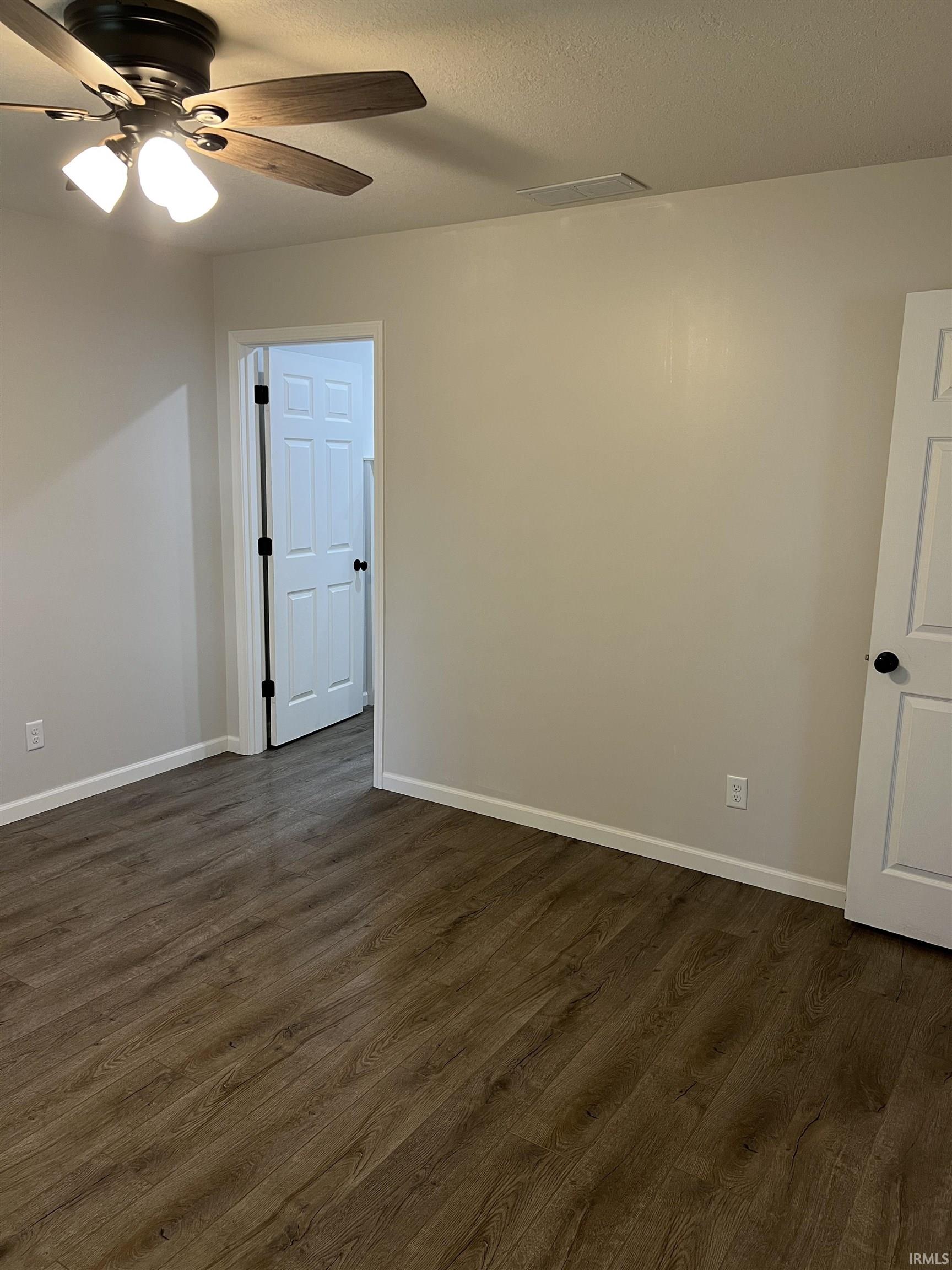 930 North 11th Street Decatur, IN 46733 - Photo 6 of 14