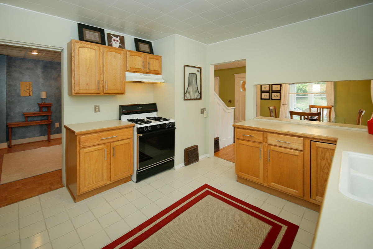 17 Ravinia Street Kalamazoo, MI 49001 - Photo 10 of 24 17 Ravinia-110