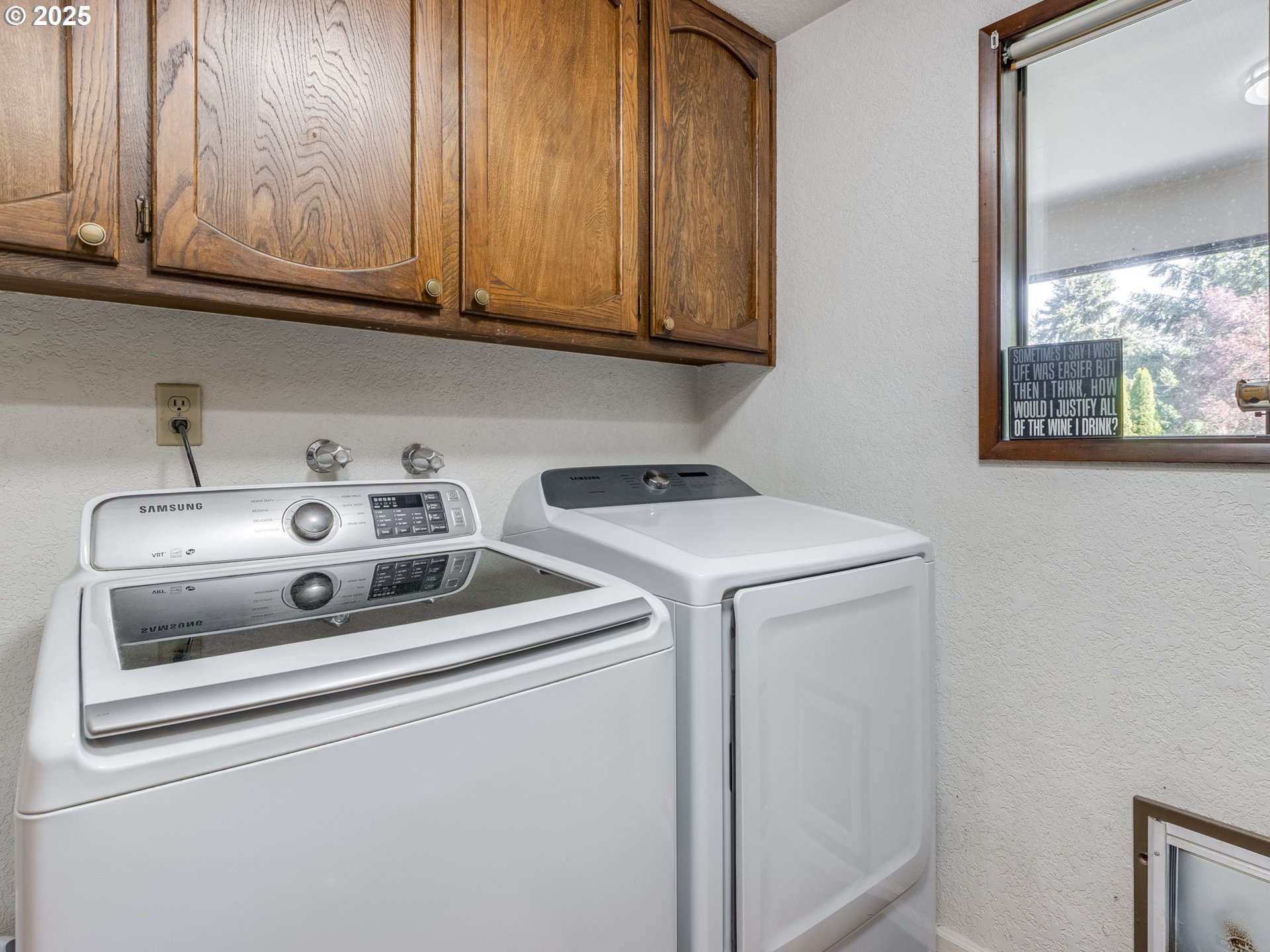 11963 Broadacres Road Northeast Hubbard, OR 97032 - Photo 22 of 42 a utility room with dryer and washer