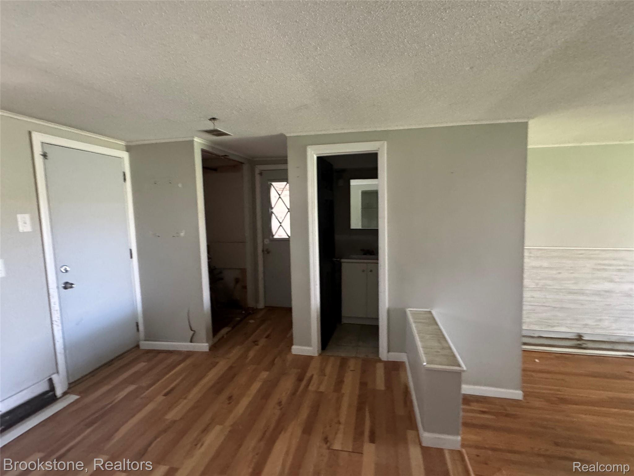 3055 Atlas Road Davison, MI 48423 - Photo 11 of 13 Photo May 22 2026, 11 11 26 AM.jpg