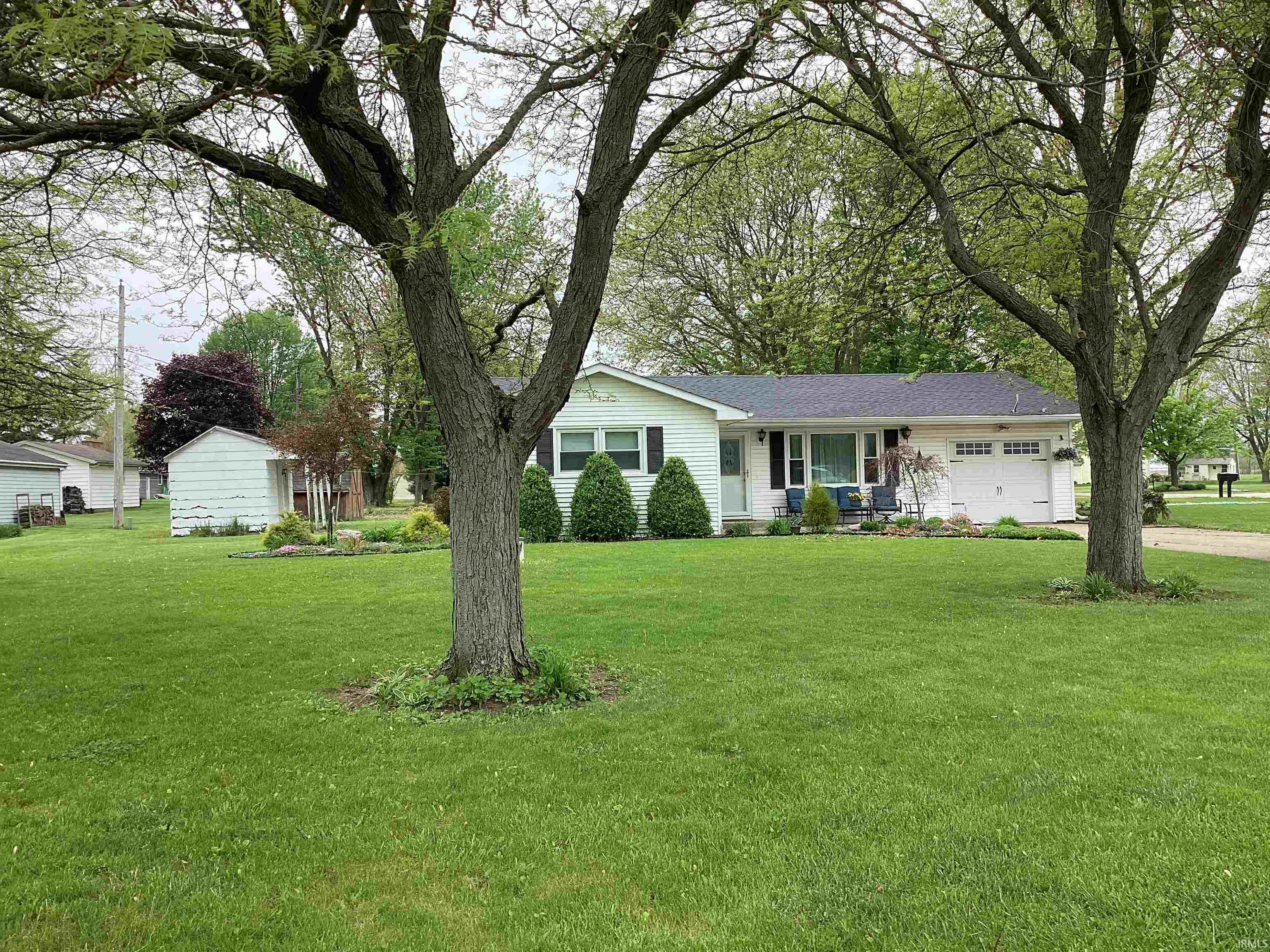 10200 Northwest Brookside Drive Decatur, IN 46733 - Photo 6 of 27