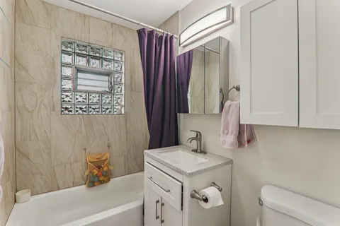 $375,000 | 502 North Smith Street, Palatine, IL 60067