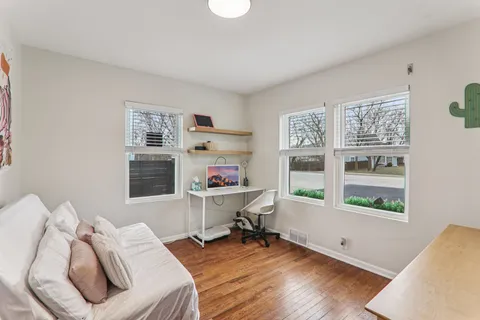 $375,000 | 502 North Smith Street, Palatine, IL 60067