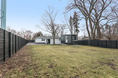 $375,000 | 502 North Smith Street, Palatine, IL 60067