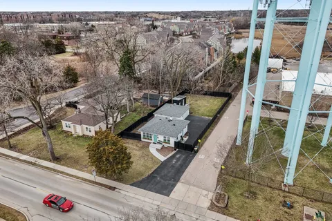 $375,000 | 502 North Smith Street, Palatine, IL 60067