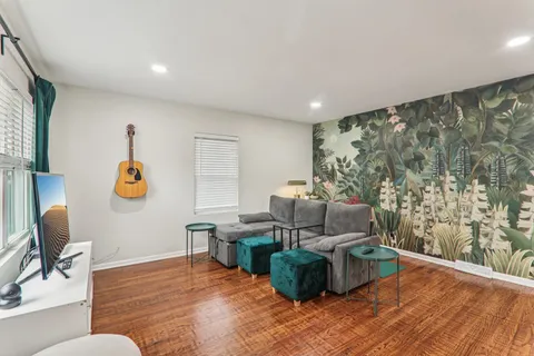 $375,000 | 502 North Smith Street, Palatine, IL 60067