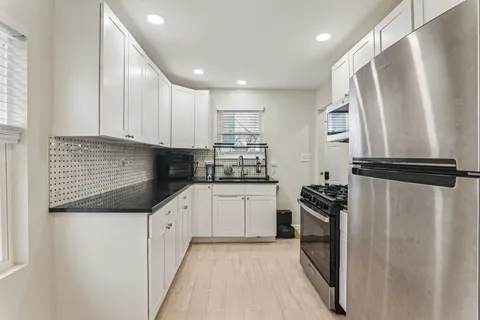 $375,000 | 502 North Smith Street, Palatine, IL 60067