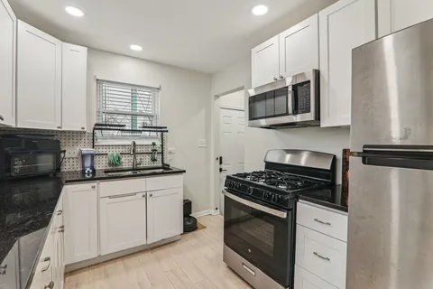 $375,000 | 502 North Smith Street, Palatine, IL 60067