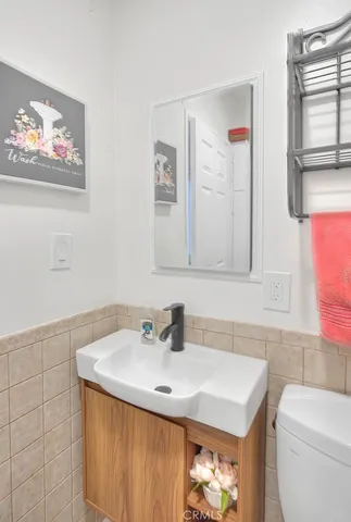 a bathroom with a sink and a toilet