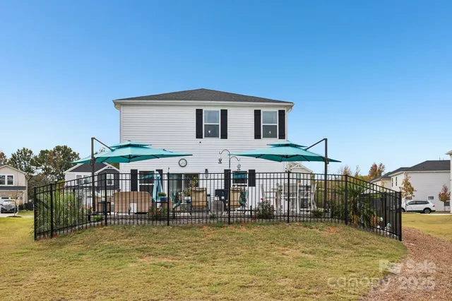 $400,000 | 208 Canoga Avenue, York, SC 29745