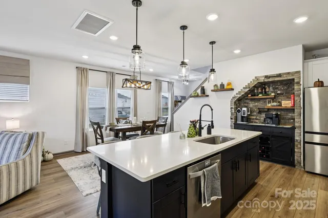 $400,000 | 208 Canoga Avenue, York, SC 29745