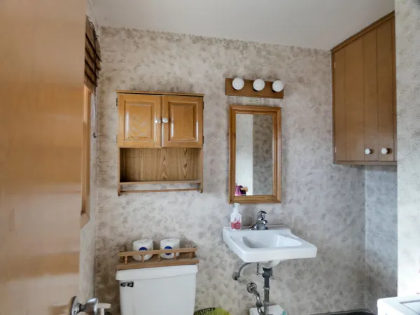 $375,000 | 1635 Birchwood Drive, Green Bay, WI 54304