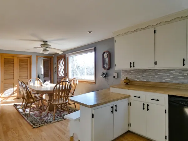 $375,000 | 1635 Birchwood Drive, Green Bay, WI 54304