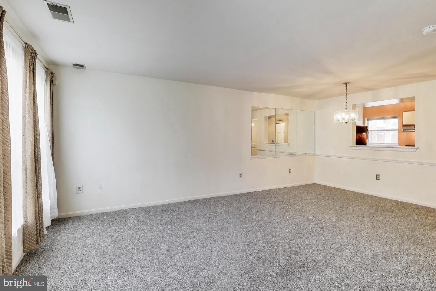 11914 Filly Lane North Potomac, MD 20878 - Photo 5 of 19 Gallery Image 5