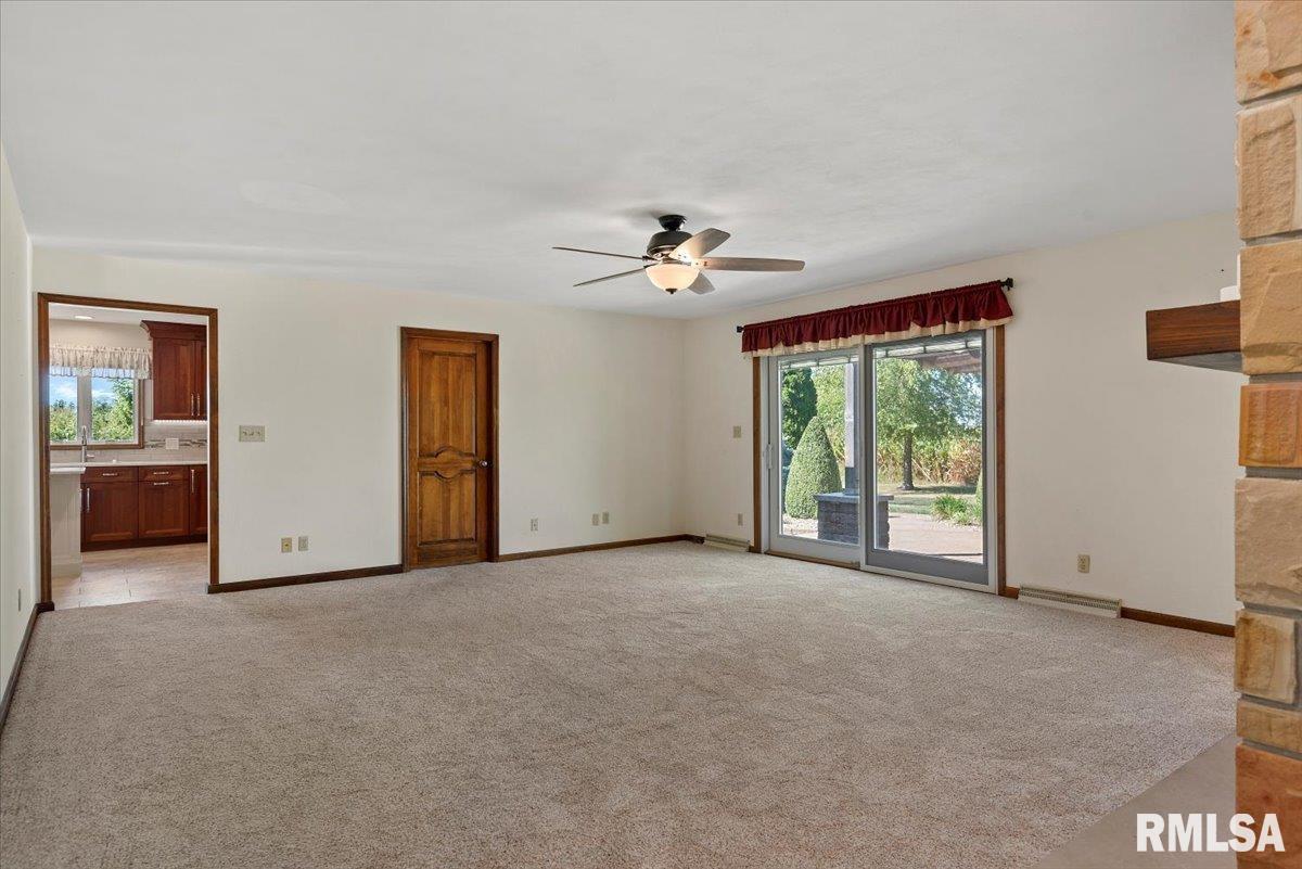 806 Phillips Ferry Road Bluffs, IL 62621 - Photo 7 of 54