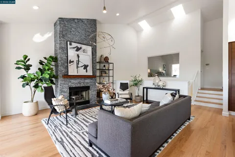 $1,065,000 | 49 Starview Drive, Oakland, CA 94618