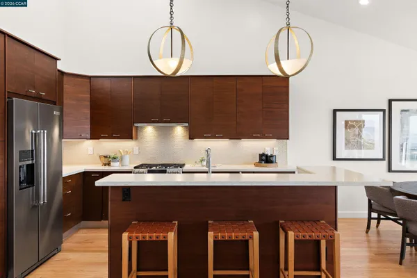 $1,065,000 | 49 Starview Drive, Oakland, CA 94618