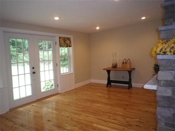 24 Mary Agnes Road Framingham, MA 01701 - Photo 3 of 22 Gallery Image 3