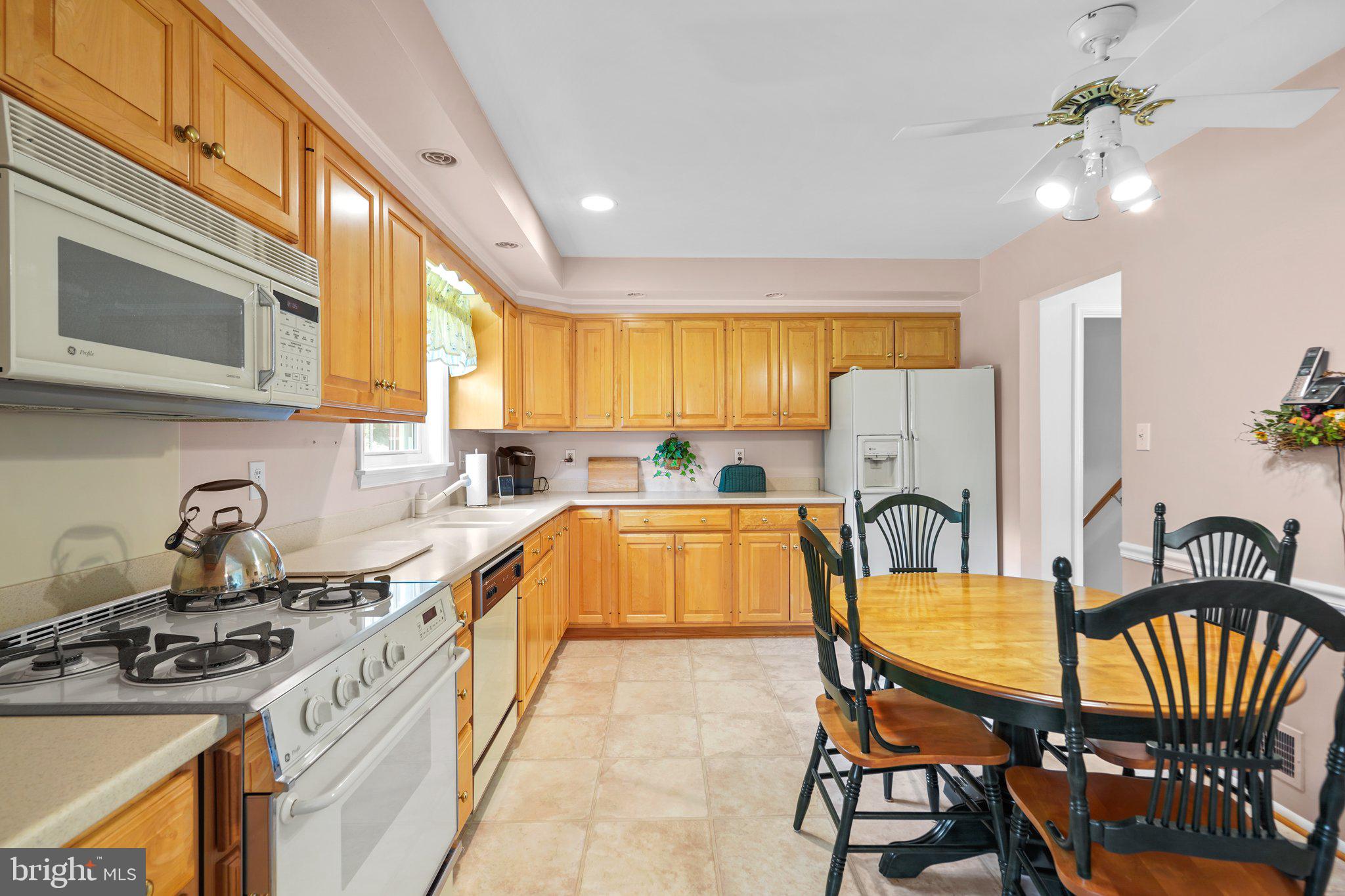 19413 Olney Mill Road Olney, MD 20832 - Photo 5 of 34