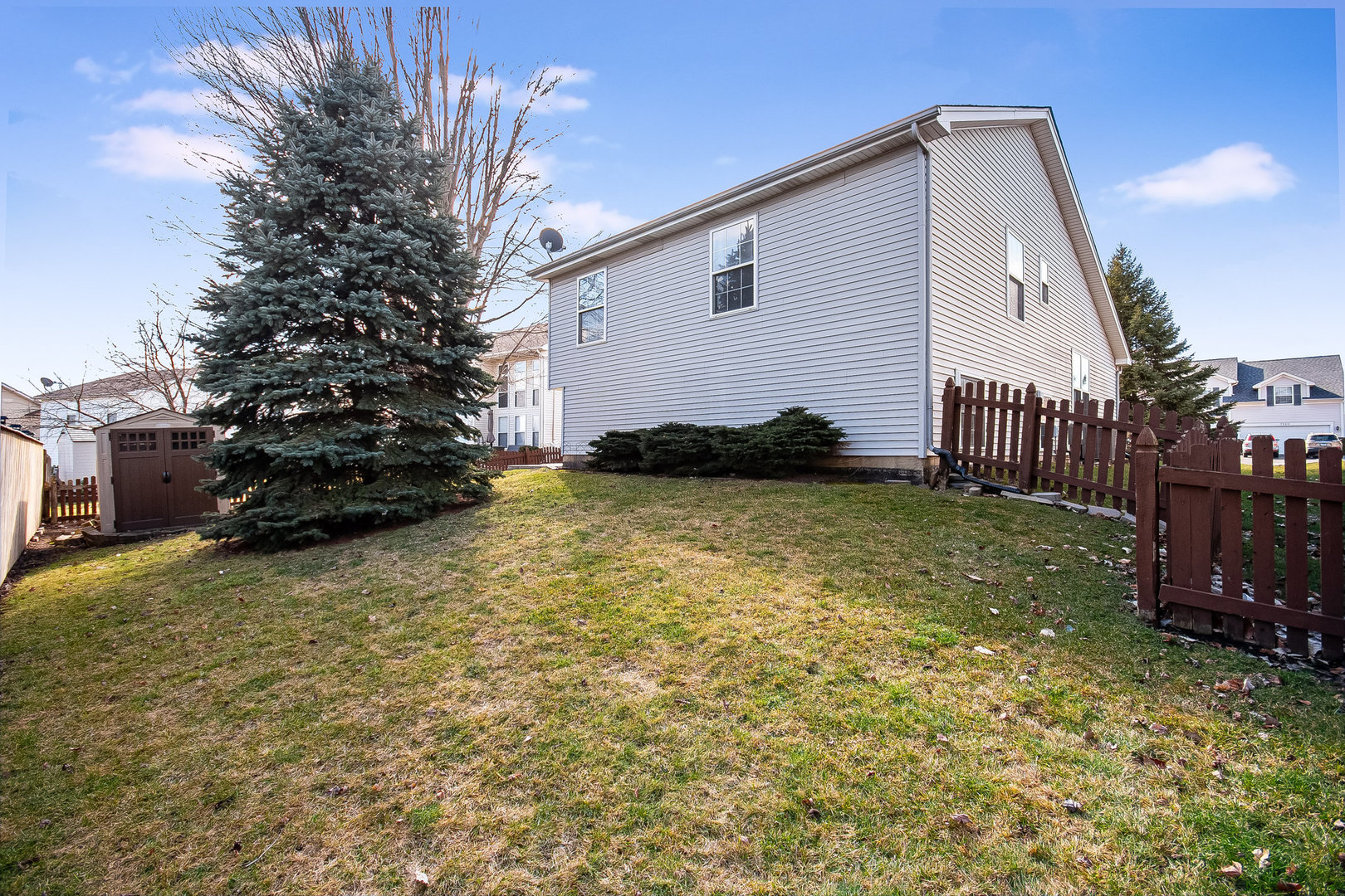 7211 Faxton Lane Plainfield, IL 60586 - Photo 18 of 21 a backyard of a house