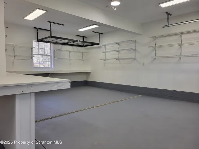 $439,000 | 206 Bear Brook Acres Drive, Moscow, PA 18444