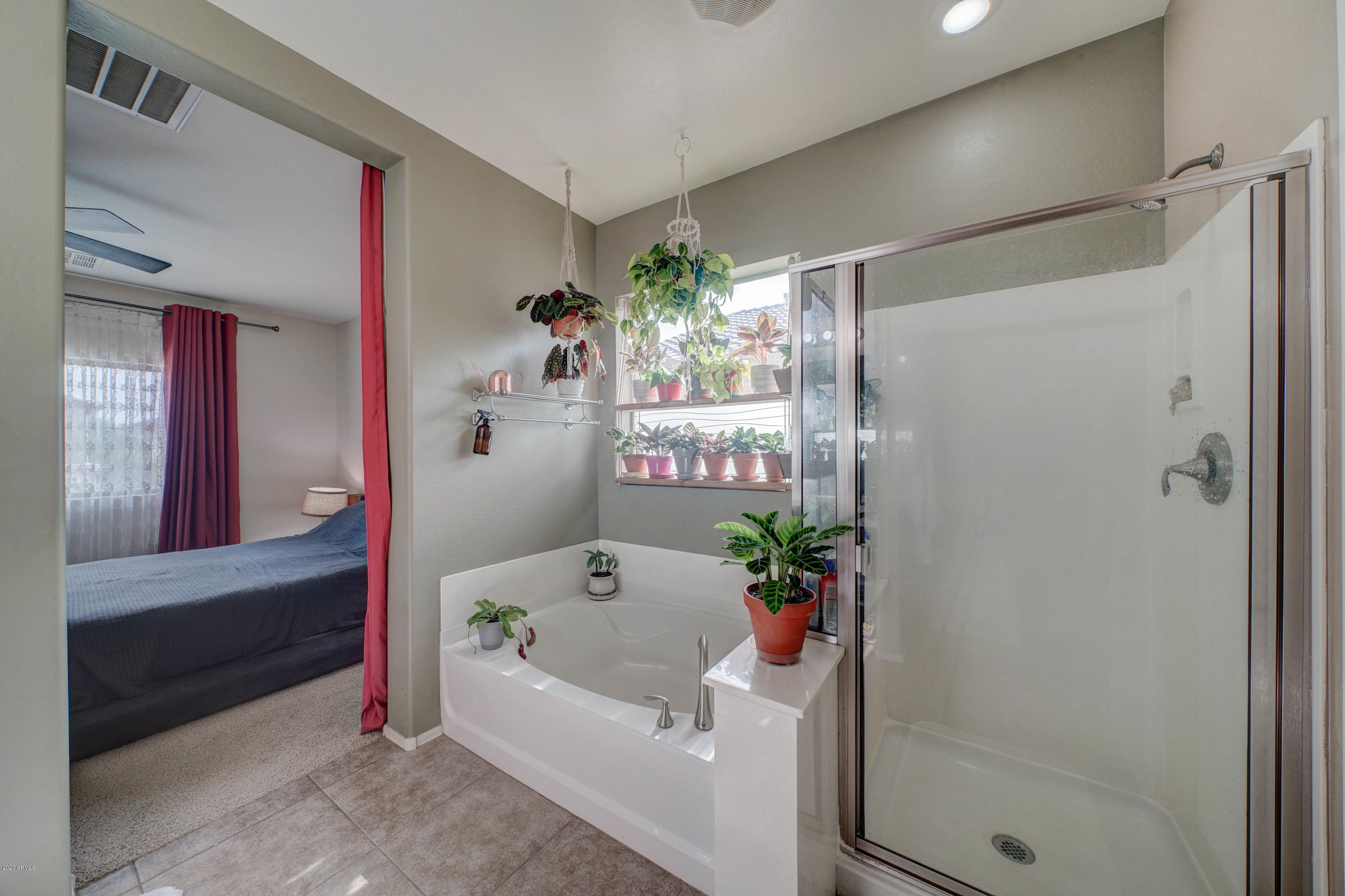 10036 West Bloch Road Tolleson, AZ 85353 - Photo 19 of 30 Master Bathroom