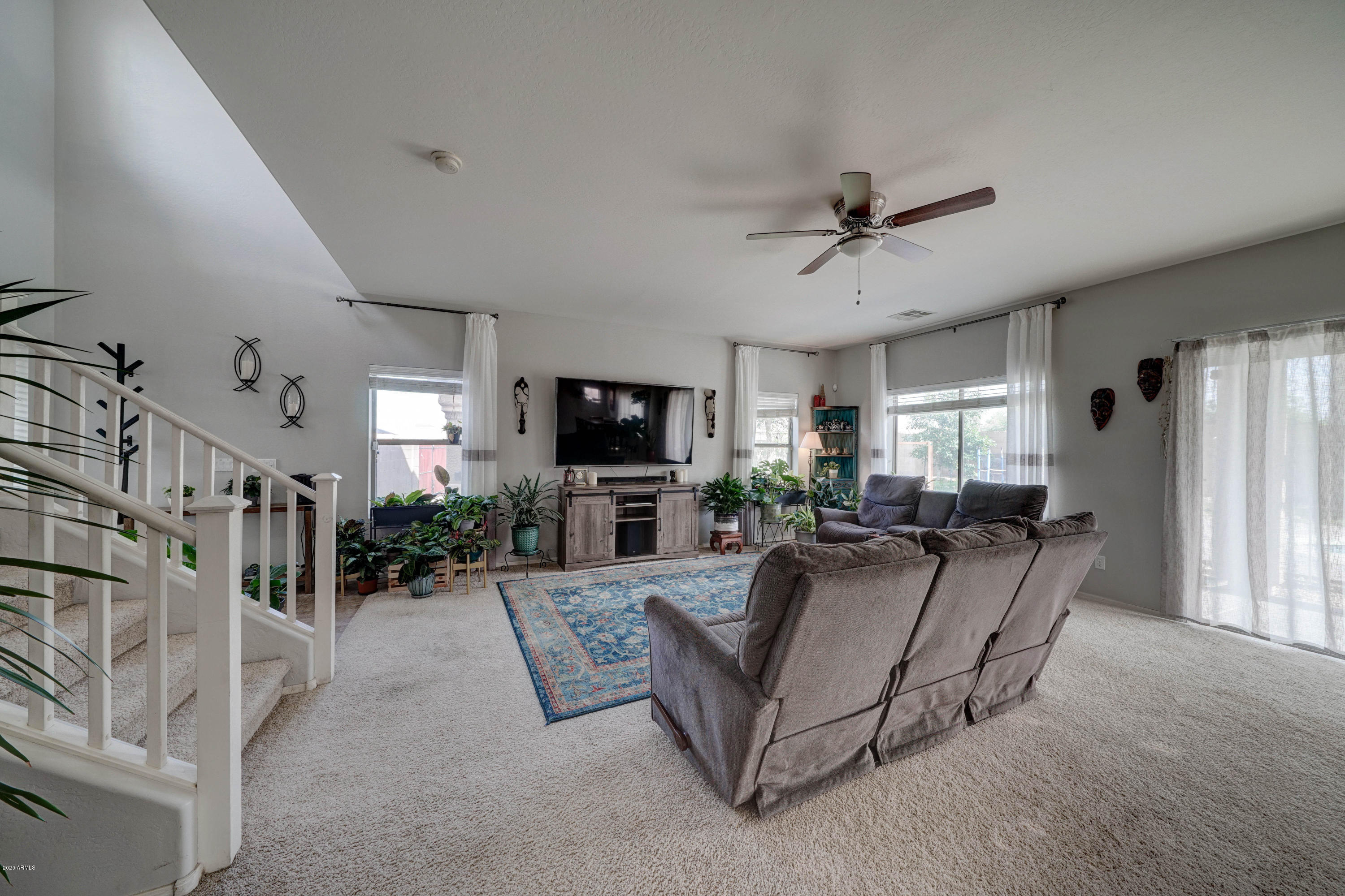10036 West Bloch Road Tolleson, AZ 85353 - Photo 5 of 30 Living Room
