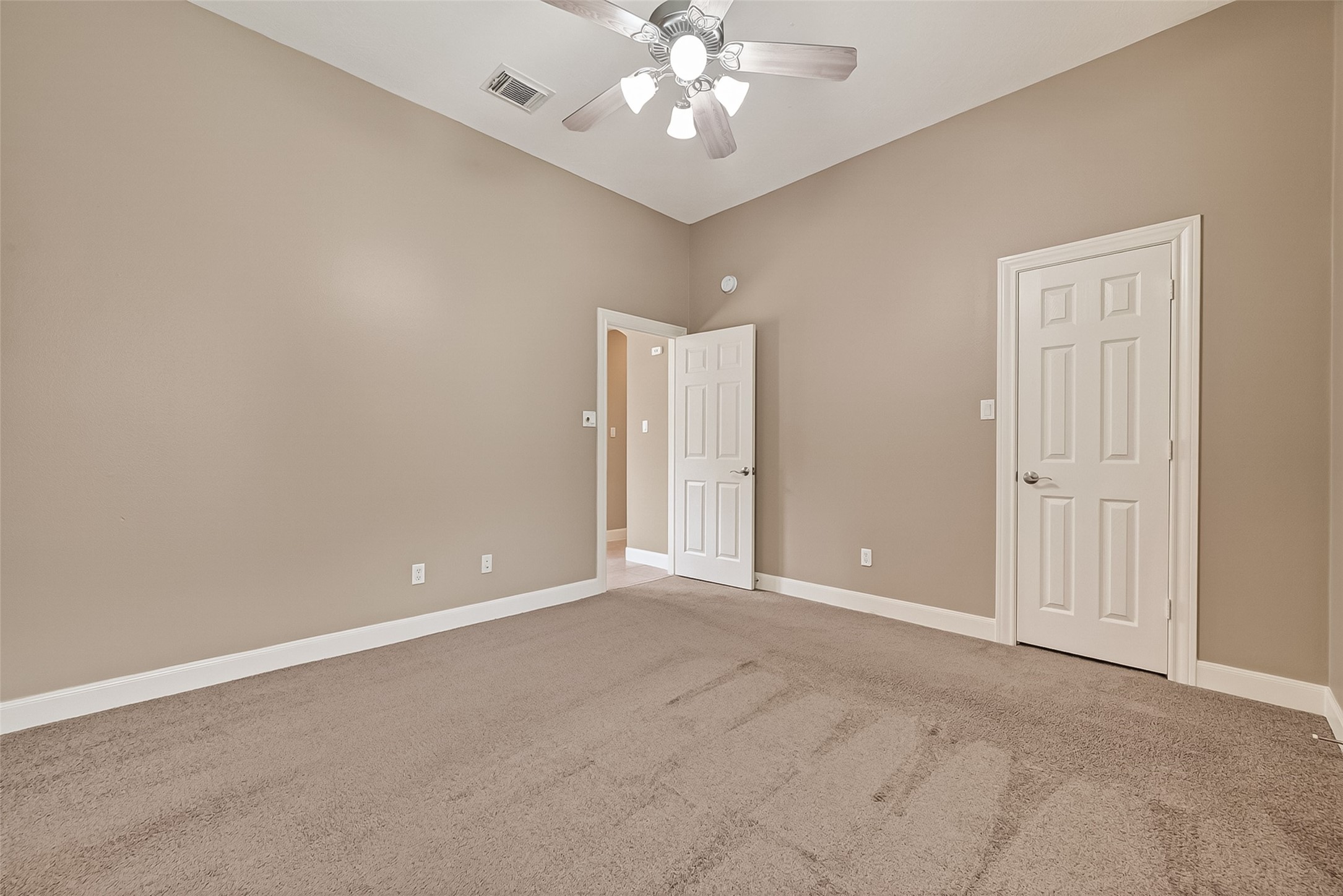5934 Solar Point Lane Houston, TX 77041 - Photo 33 of 50