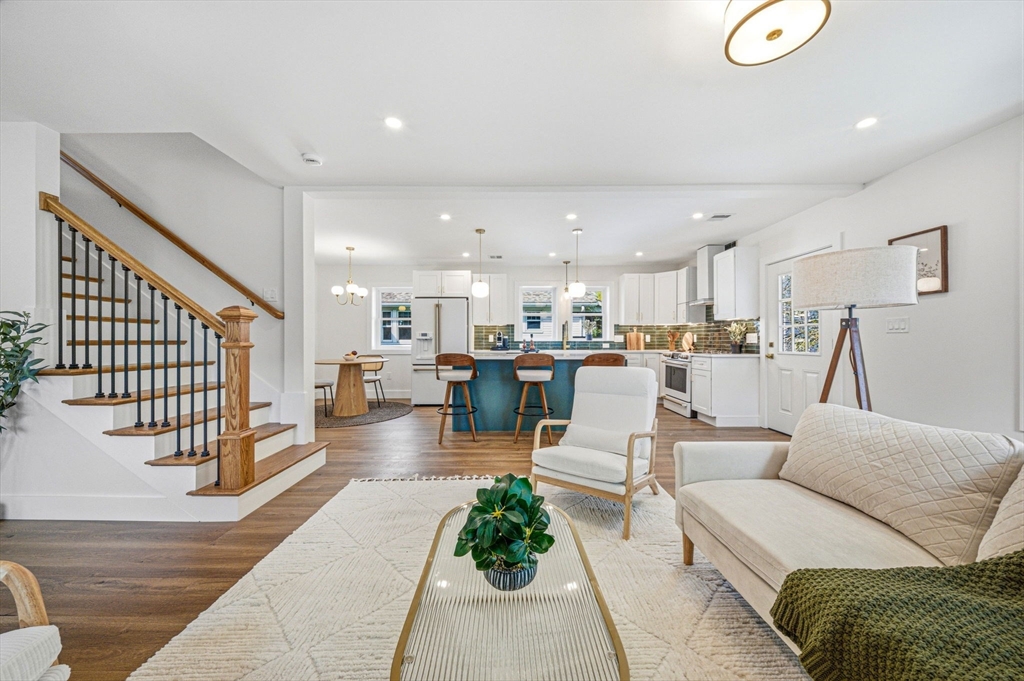 54 Rangeley Road, Unit 54 Newton, MA 02465 - Photo 12 of 41