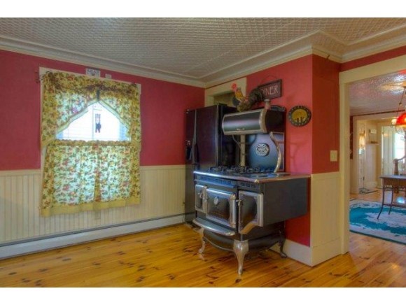 112 Walnut Street Rochester, NH 03867 - Photo 13 of 29