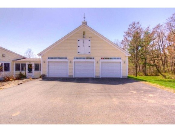 112 Walnut Street Rochester, NH 03867 - Photo 4 of 29