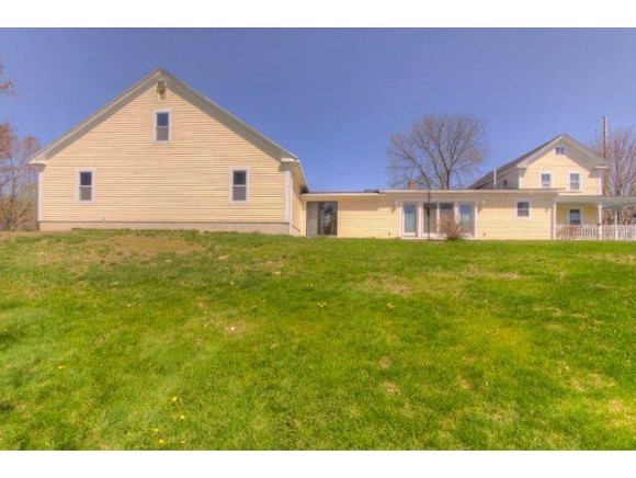 112 Walnut Street Rochester, NH 03867 - Photo 5 of 29