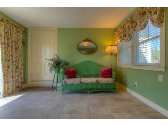 112 Walnut Street Rochester, NH 03867 - Photo 10 of 29