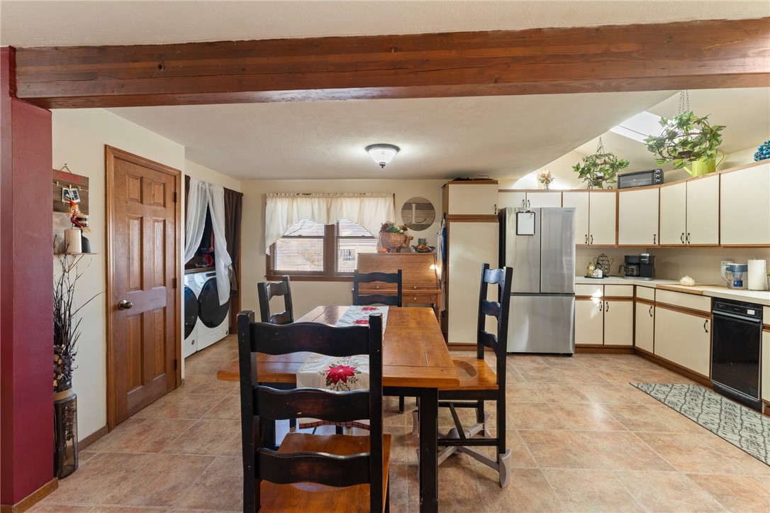 60 Welles Street Woonsocket, RI 02895 - Photo 11 of 36