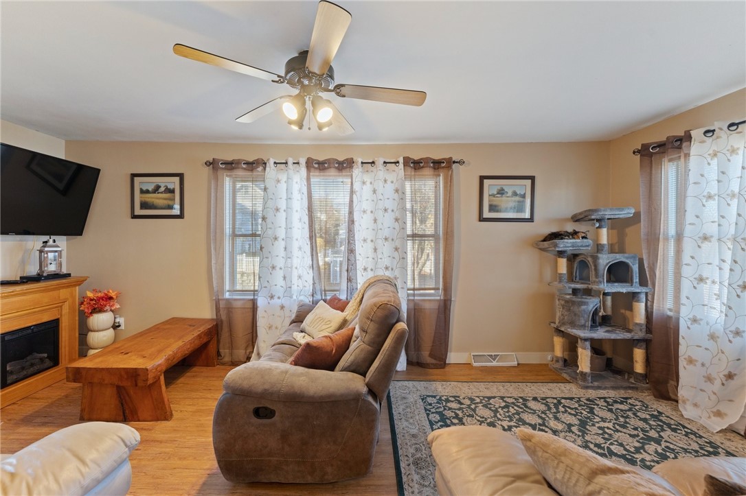 60 Welles Street Woonsocket, RI 02895 - Photo 5 of 36