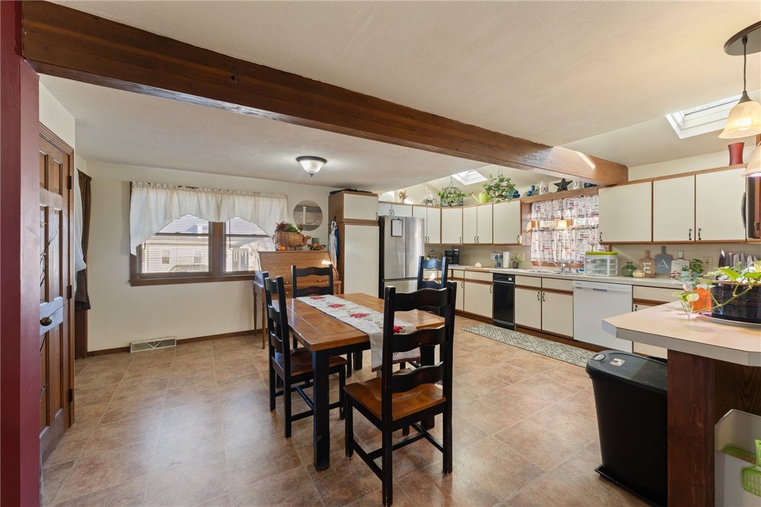 60 Welles Street Woonsocket, RI 02895 - Photo 10 of 36