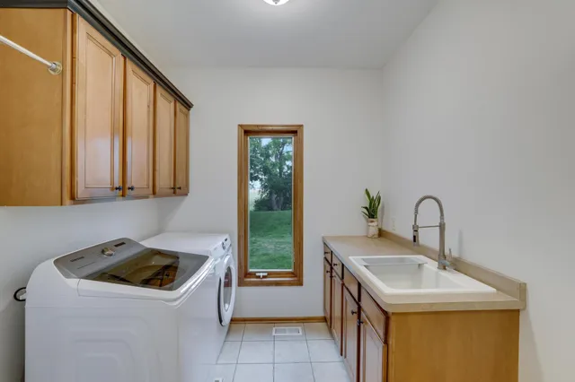 $3,600 | 645 Ramsey Circle, Carver, MN 55315