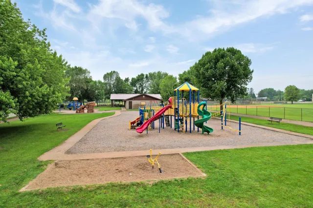 $3,600 | 645 Ramsey Circle, Carver, MN 55315