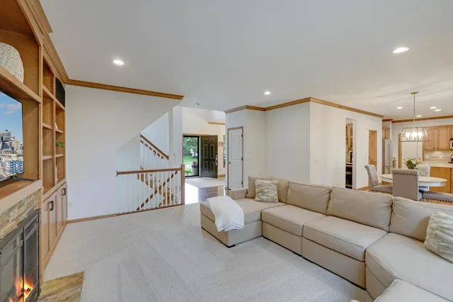 $3,600 | 645 Ramsey Circle, Carver, MN 55315