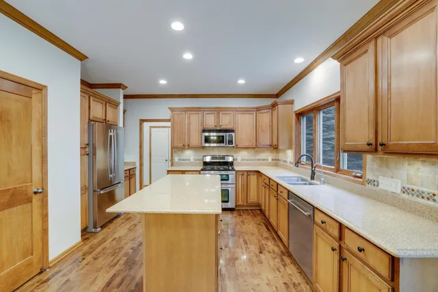 $3,600 | 645 Ramsey Circle, Carver, MN 55315