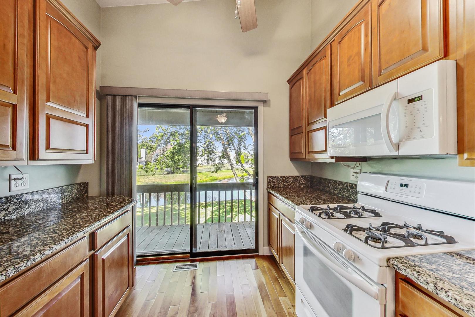 2319 Olde Mill Road Plainfield, IL 60586 - Photo 12 of 36