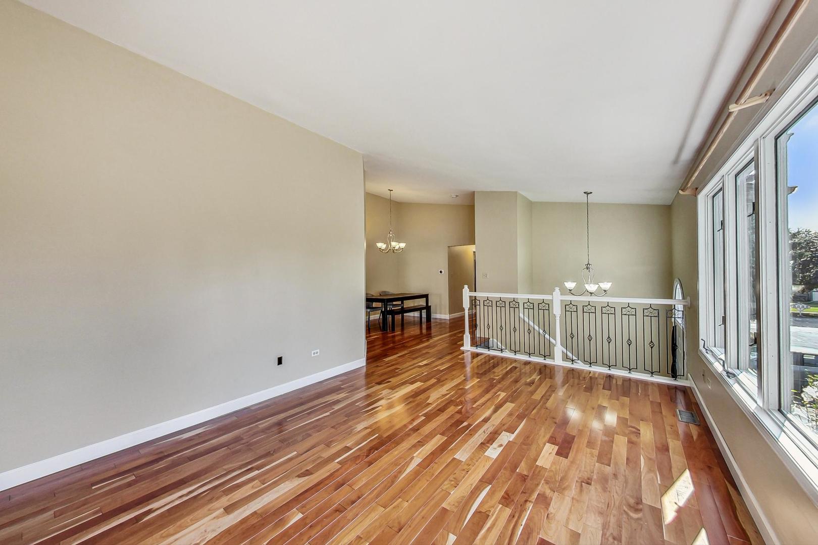 2319 Olde Mill Road Plainfield, IL 60586 - Photo 7 of 36