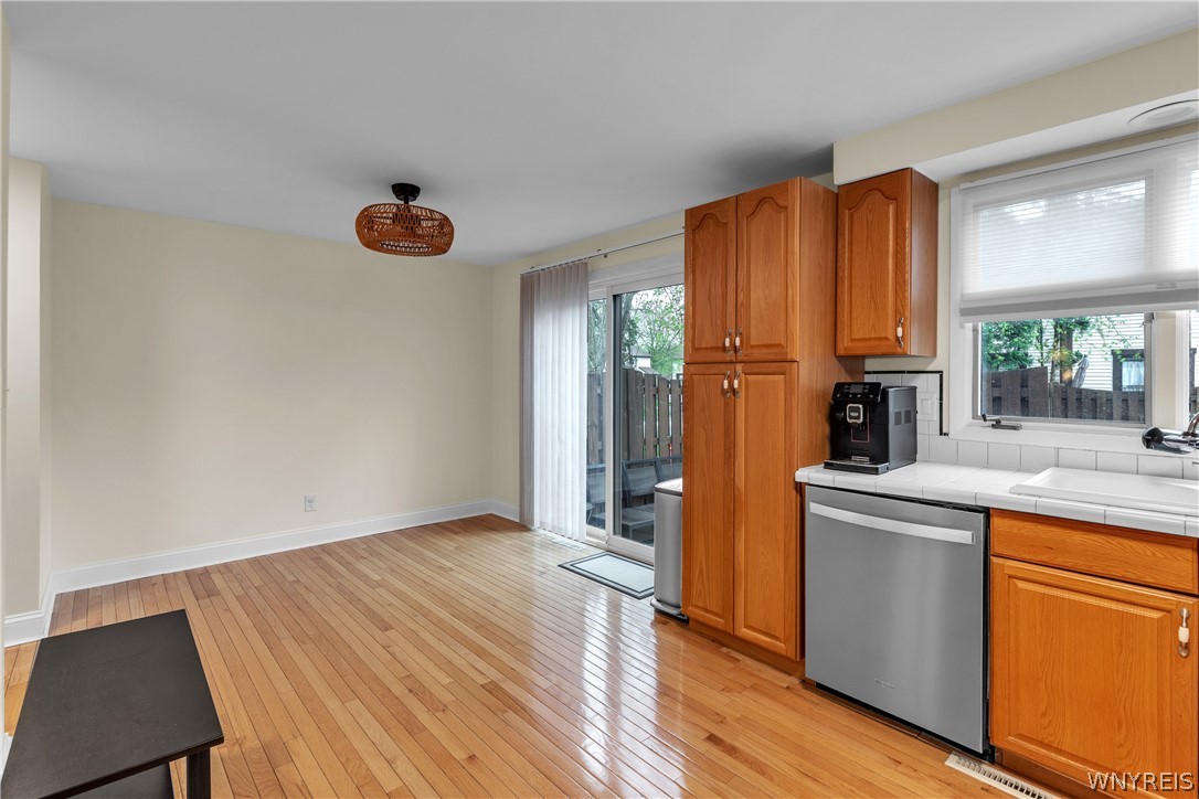 1202 Charlesgate Circle Amherst, NY 14051 - Photo 24 of 35
