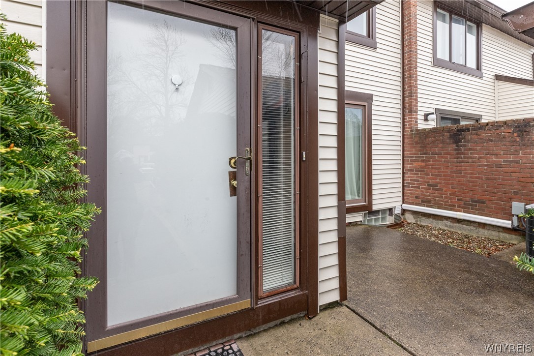 1202 Charlesgate Circle Amherst, NY 14051 - Photo 3 of 35