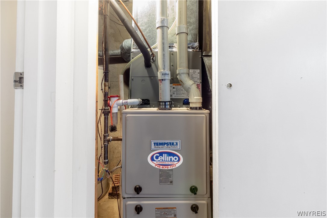 1202 Charlesgate Circle Amherst, NY 14051 - Photo 10 of 35 New furnace in 2021
