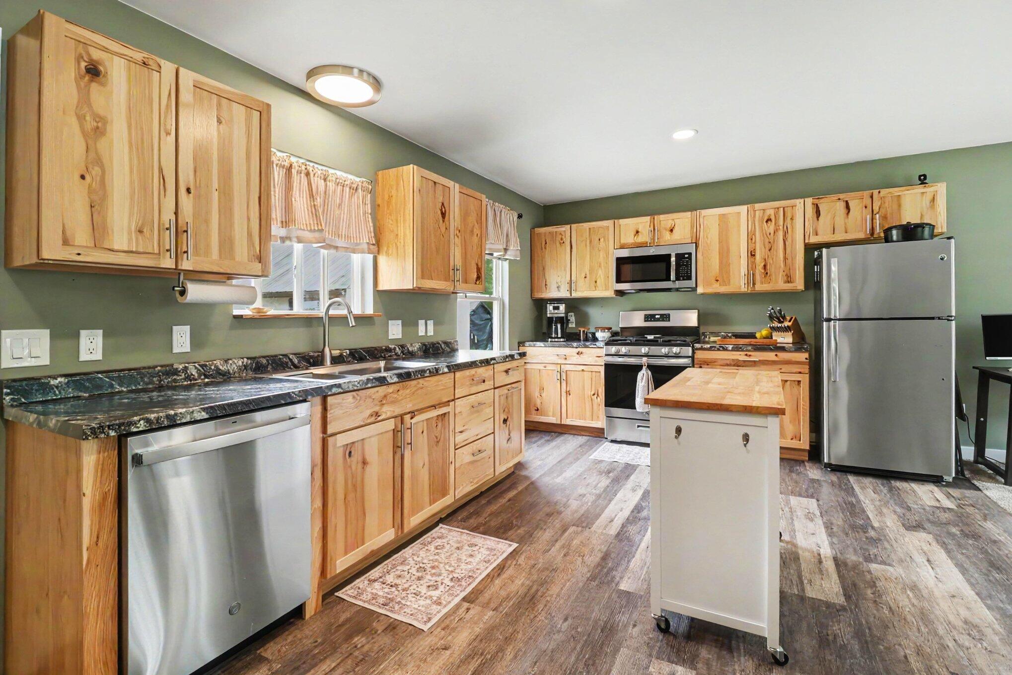 734 Skocelas Road North Manistee, MI 49660 - Photo 12 of 29 011_file_3587