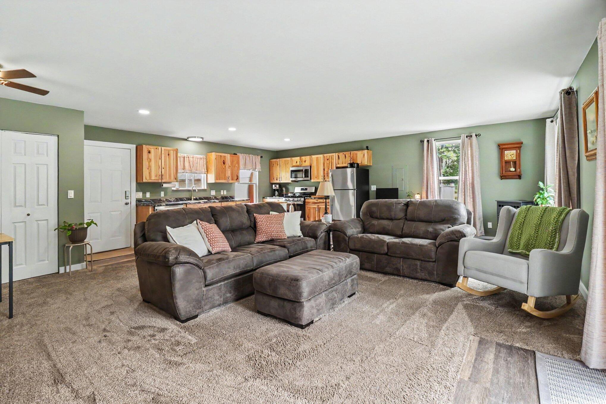734 Skocelas Road North Manistee, MI 49660 - Photo 4 of 29 003_file_1171